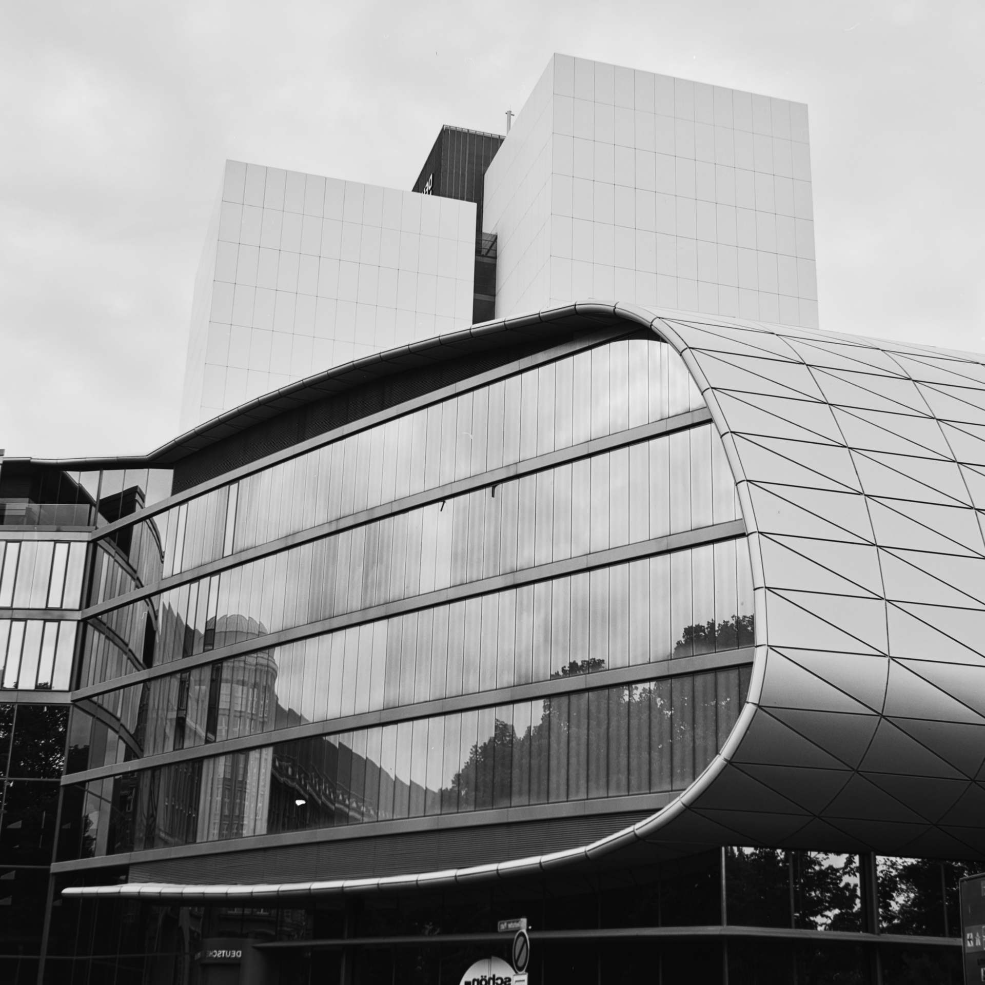 Felix Fischer - Bibliothek  (Bild vergr&ouml;&szlig;ern)