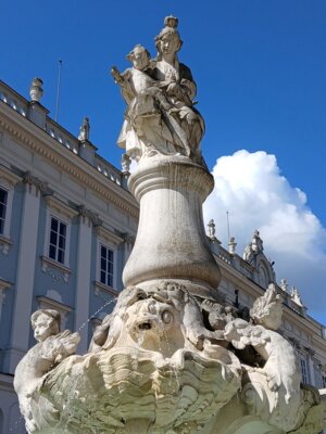 Vorschaubild: Im Herzen der Altstadt am Residenzplatz war die Hauptbühne aufgebaut
