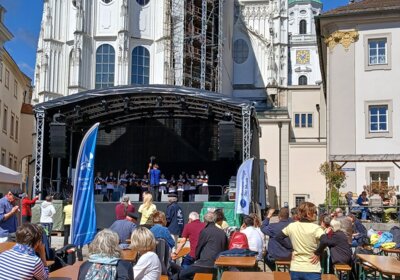 Vorschaubild: Hier wurde die Veranstaltung eröffnet mit einem Jugendchor aus Ungarn