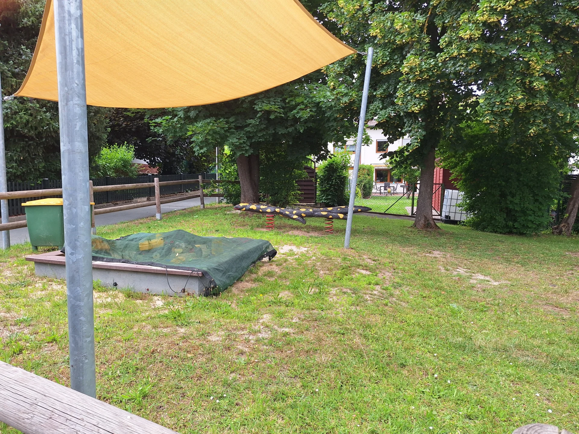 Bild: Spielplatz am Hopfenberg