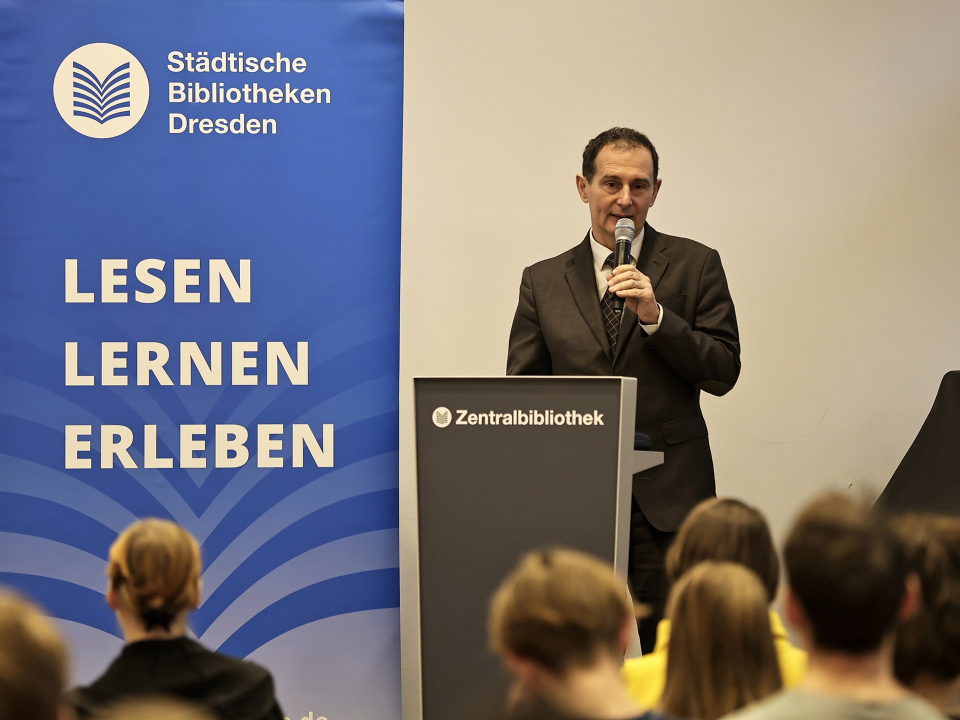 Foto der Galerie: Autorenlesung mit Radek Malý, Dresden