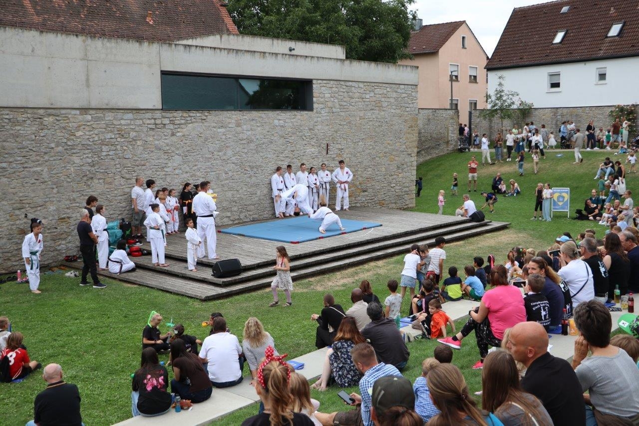 Foto der Galerie: Dorffest