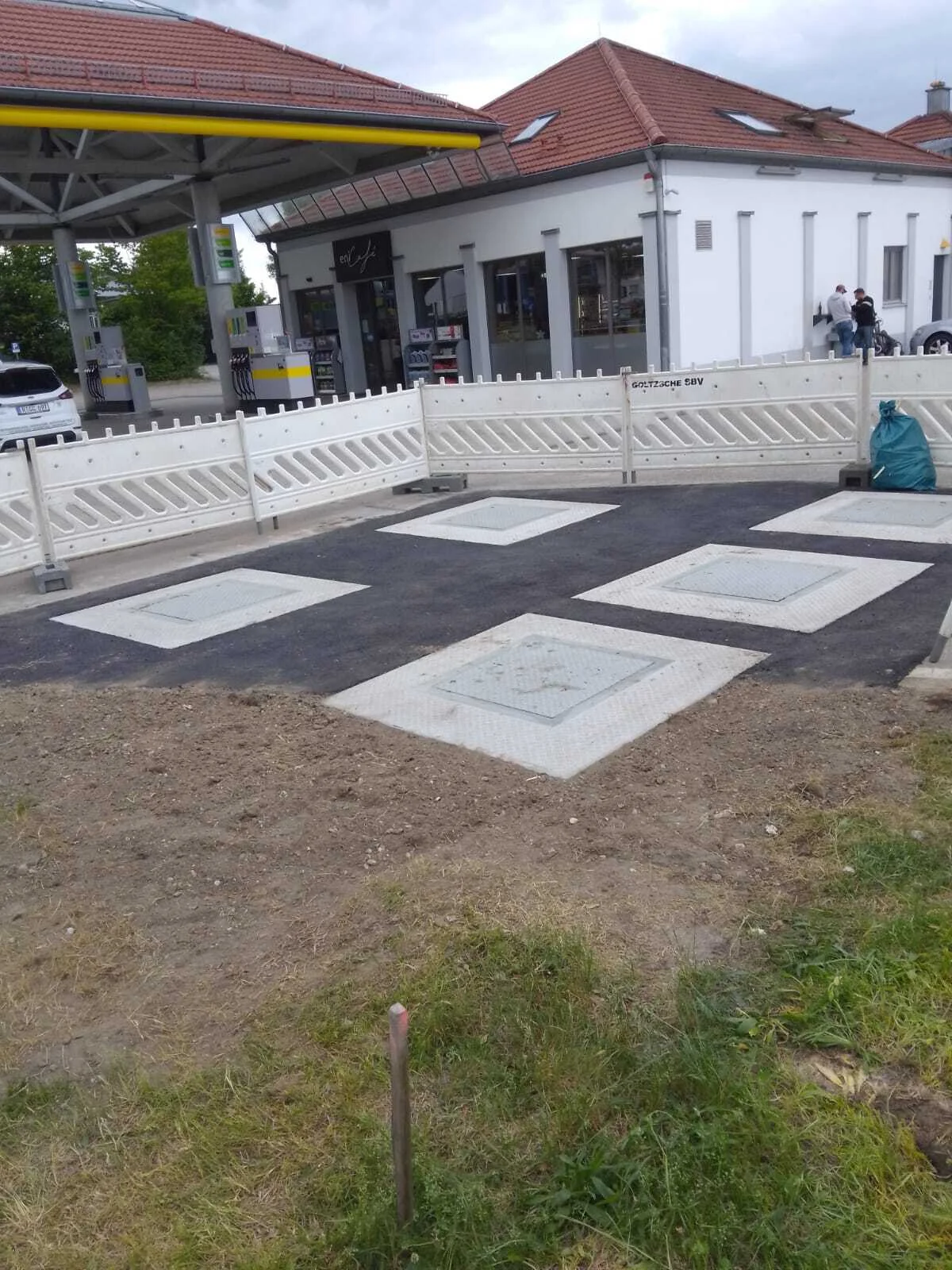 Bild: Domschachtabdeckungen - Domschacht - Mannlochdeckel - Schachtabdeckung - B Pirna