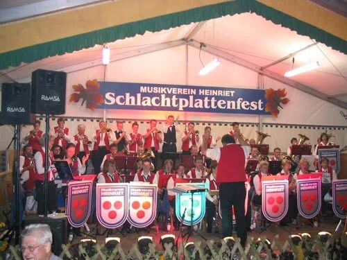 Foto der Galerie: 04 Schlachtplattenfest 2005