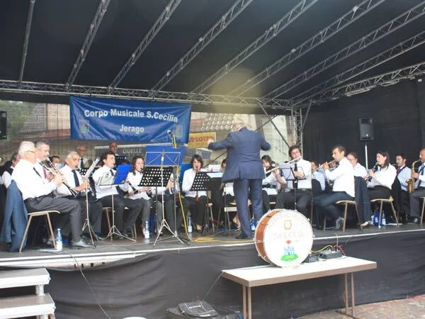 Foto der Galerie: 06 Besuch vom Corpo Musicale Jerago 2011