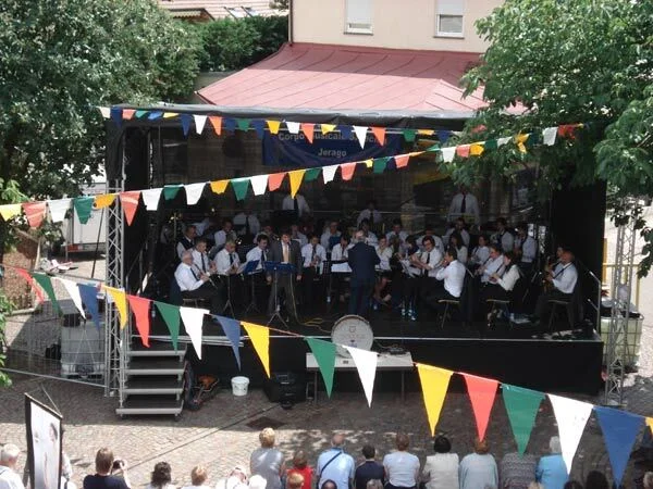 Foto der Galerie: 06 Besuch vom Corpo Musicale Jerago 2011