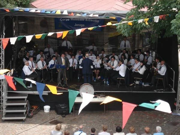 Foto der Galerie: 06 Besuch vom Corpo Musicale Jerago 2011