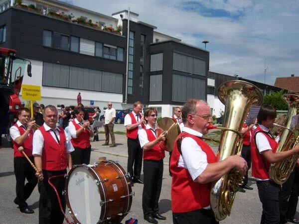 Zur Galerie: 07 Festumzug Abstatt 2011