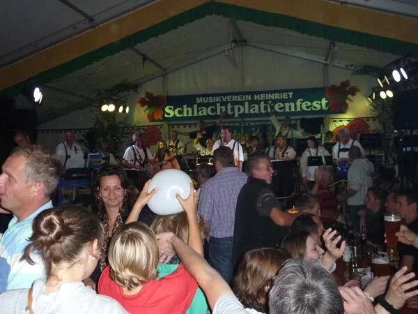 Foto der Galerie: 08 Schlachtplattenfest 2011