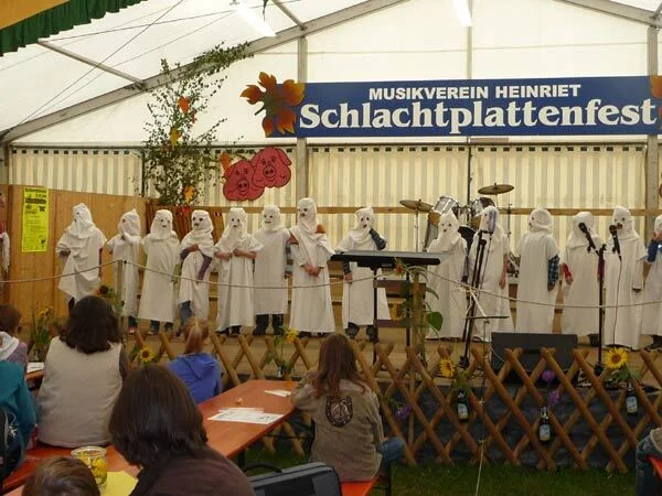 Foto der Galerie: 08 Schlachtplattenfest 2011