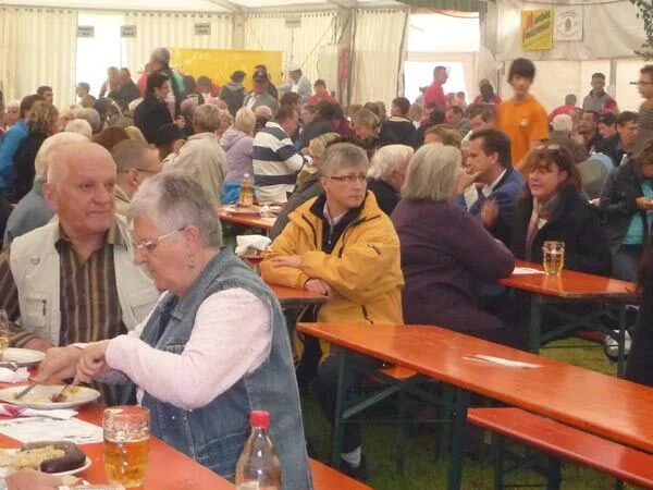 Foto der Galerie: 08 Schlachtplattenfest 2011