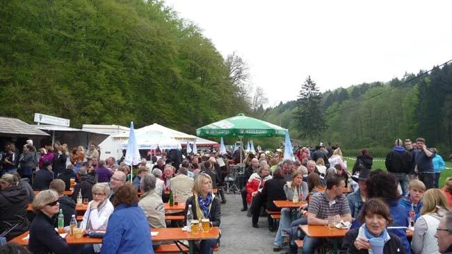 Zur Galerie: 03 Maifest 2013