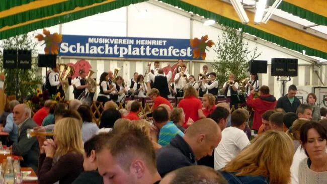 Foto der Galerie: 05 Schlachtplattenfest 2013