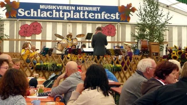 Foto der Galerie: 05 Schlachtplattenfest 2013