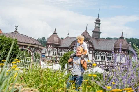 Mittelbau im Gradiergarten  (Bild vergr&ouml;&szlig;ern)