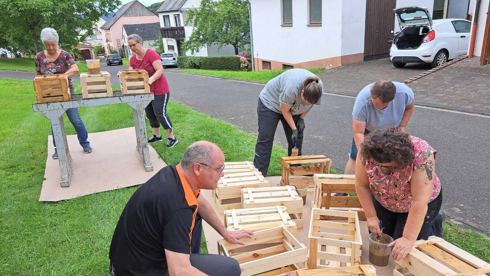 Foto der Galerie: IG Wegekreuz und IG Weihnachtsdorf, Arbeitseinsatz