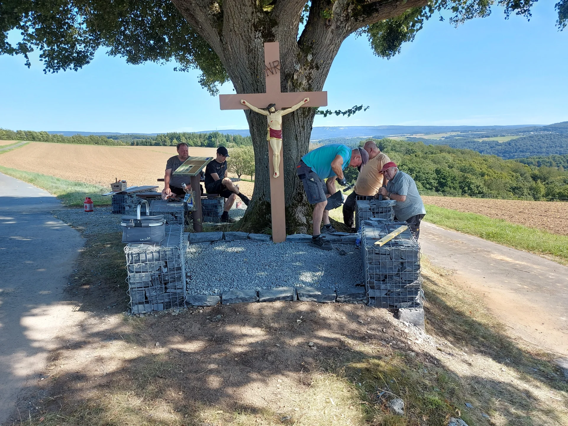 Foto der Galerie: IG Wegekreuz und IG Weihnachtsdorf, Arbeitseinsatz