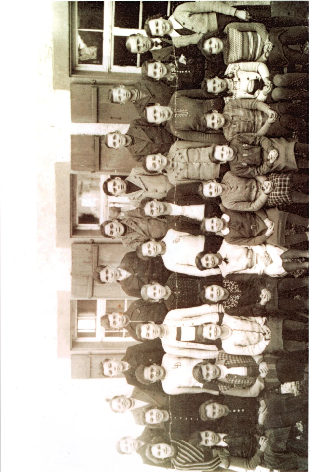 Schulklasse 1949  (Bild vergr&ouml;&szlig;ern)