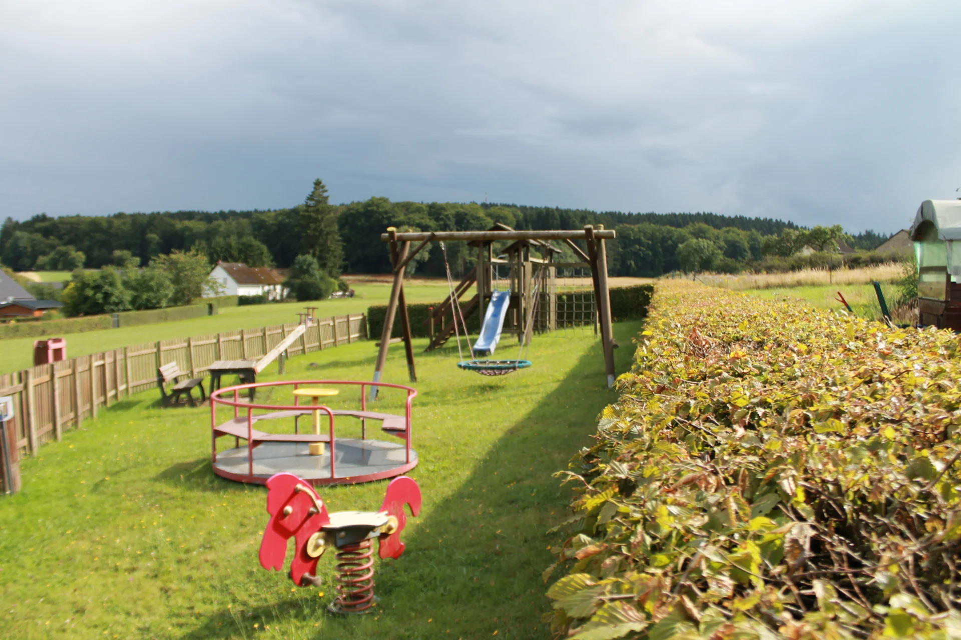 Zur Galerie: Spielplatz Ellwerath