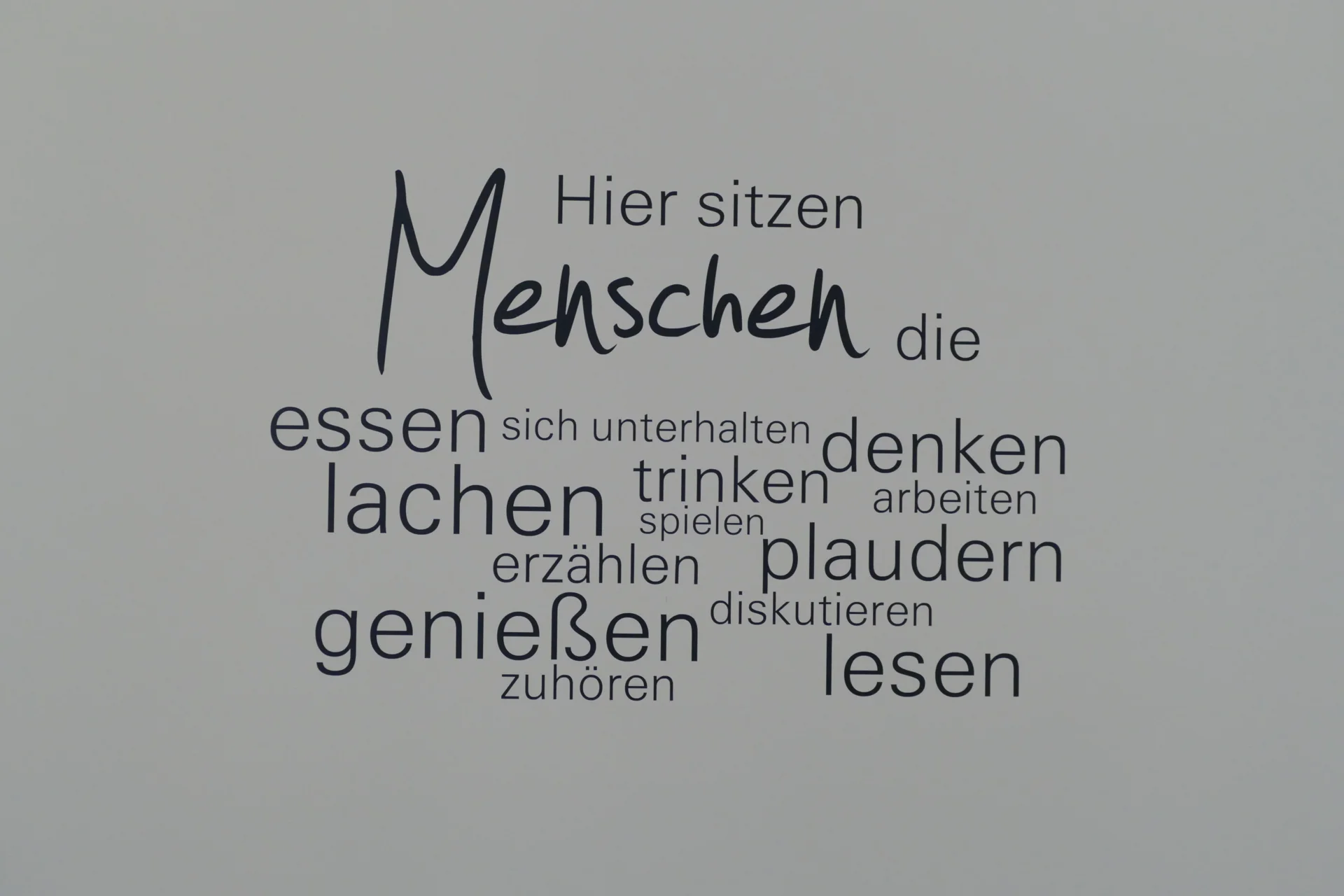 Foyer  (Bild vergr&ouml;&szlig;ern)