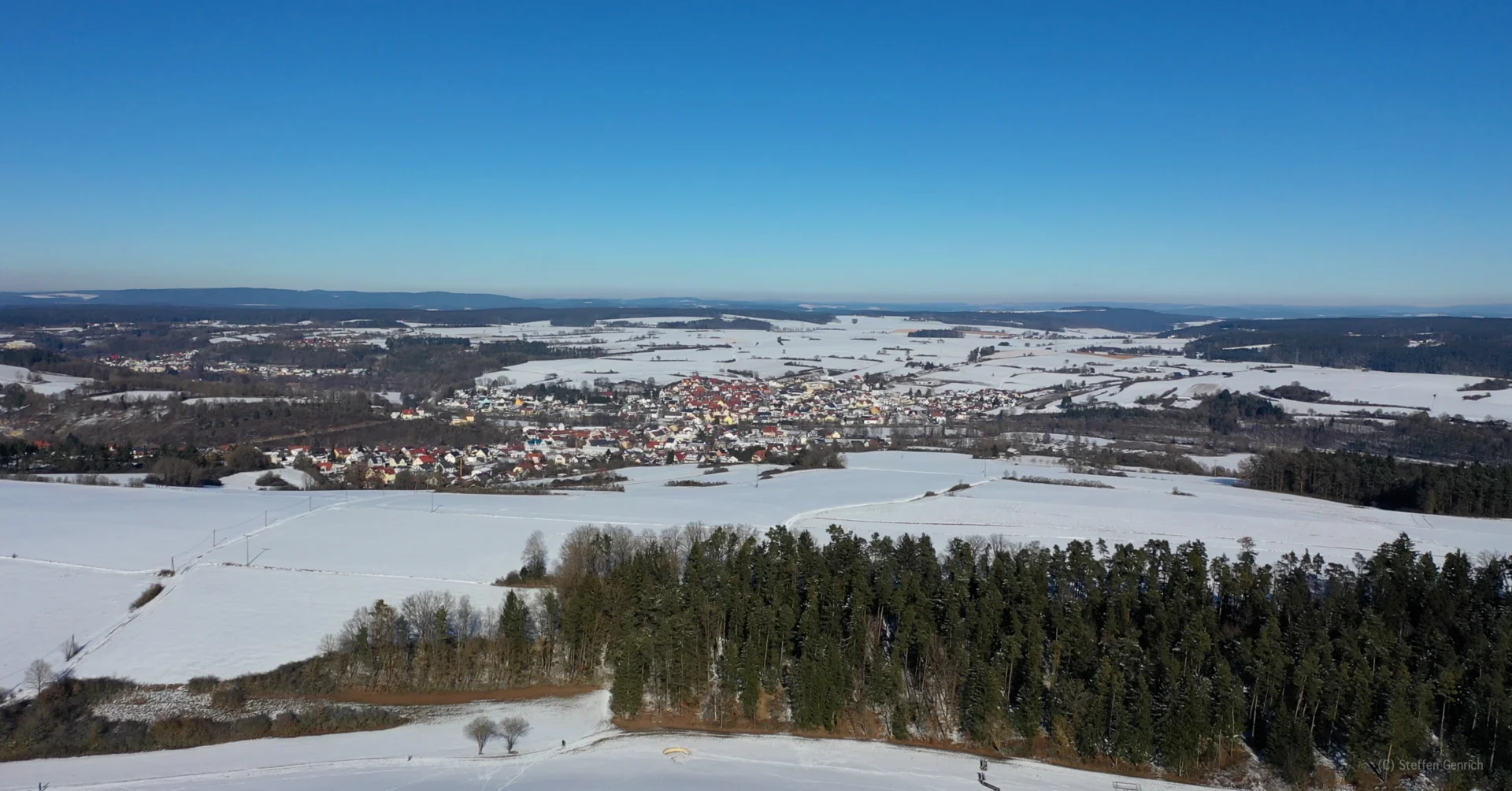 Luftaufnahme Winter Rieden  (Bild vergr&ouml;&szlig;ern)