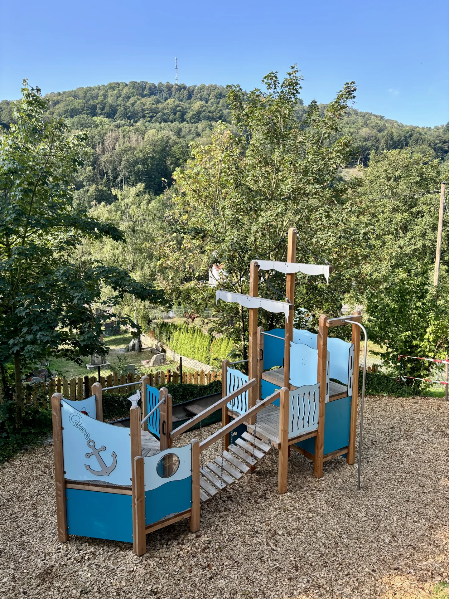 Garten Piratenschiff  (Bild vergr&ouml;&szlig;ern)