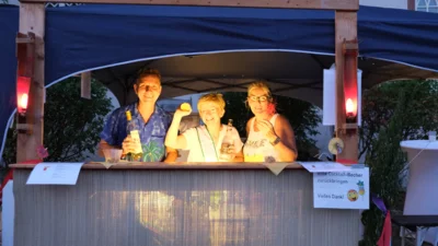 Vorschaubild: die Bar-Besetzung