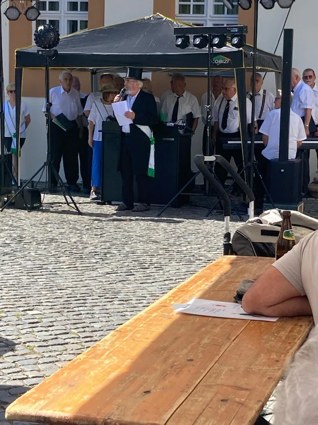 Bild: Eröffnung und Dankesworte