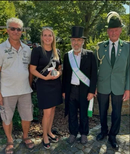 Bild: Gratulanten