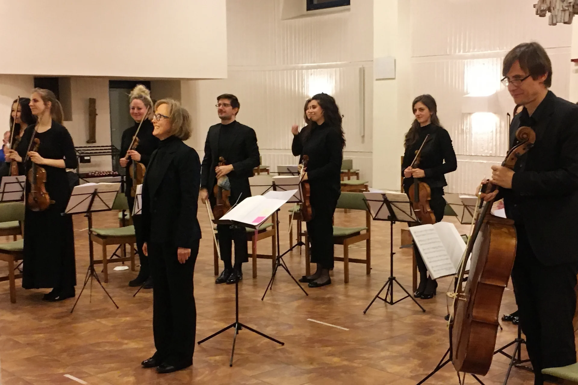 &bdquo;Ann&auml;herungen&ldquo;, Konzert mit dem Mendelssohn Kammerorchester Leipzig, Leitung: Anna Shefelbine, 2022  (Bild vergr&ouml;&szlig;ern)
