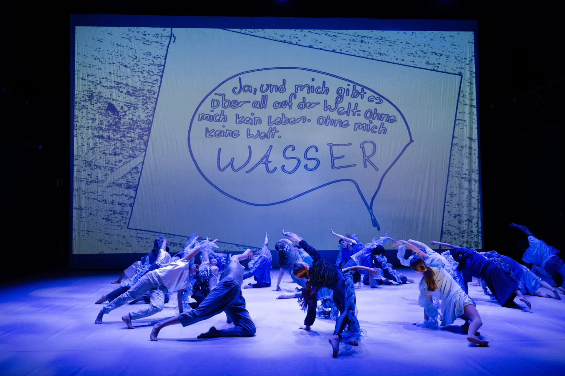 Bild: 2024 Steptext Young artists Flüssiges Gold Foto©Mariann Menke