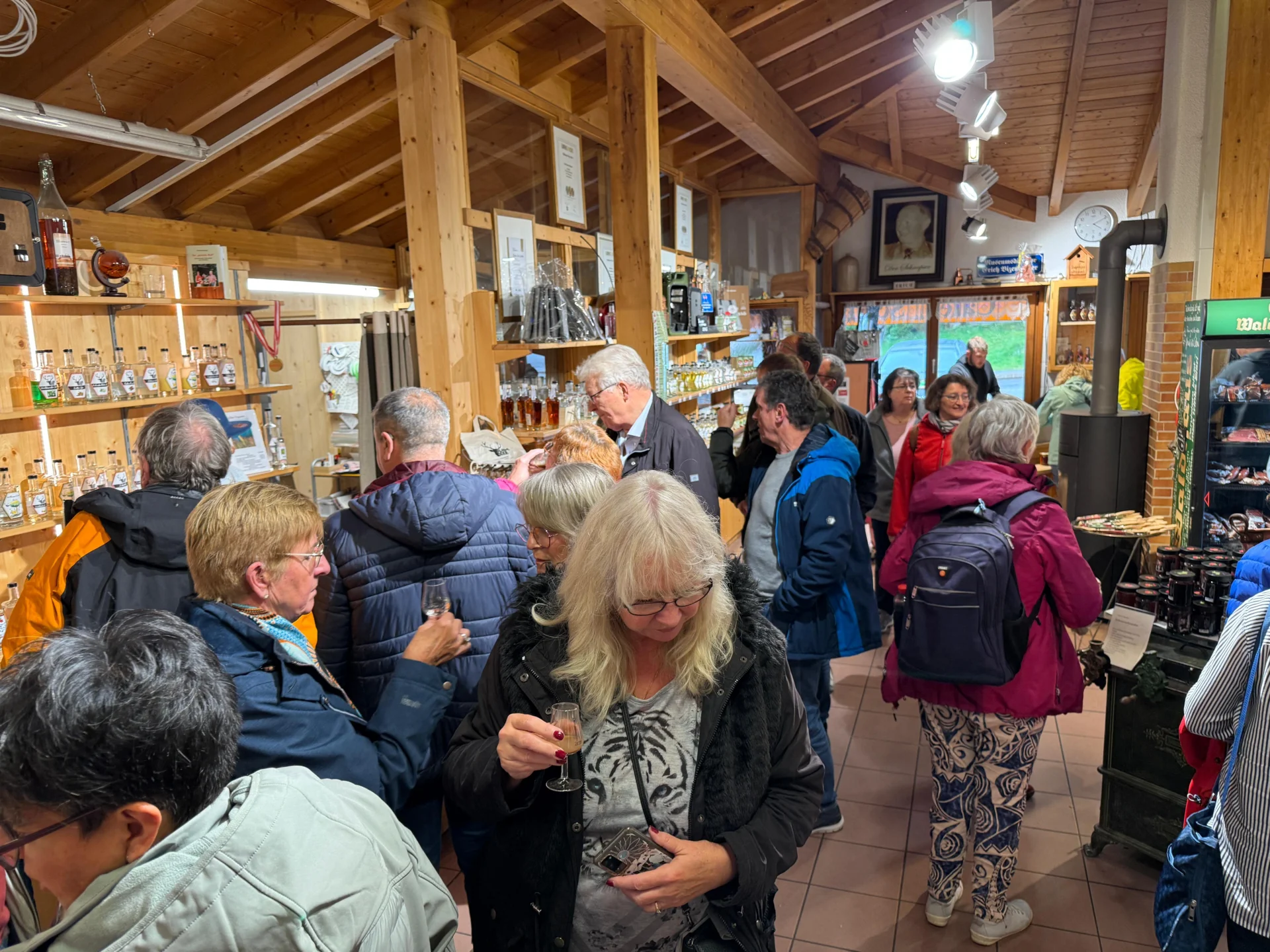 IMG-20250928-WA0022  (Bild vergr&ouml;&szlig;ern)