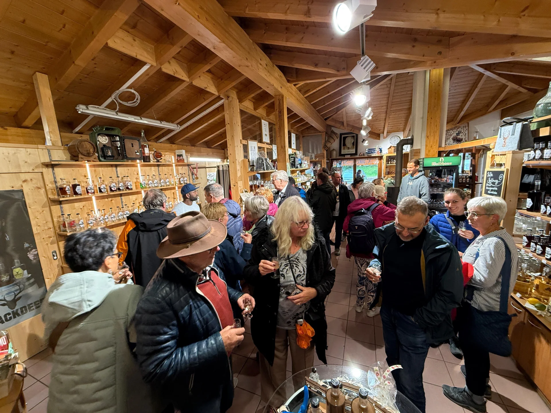 IMG-20250928-WA0023  (Bild vergr&ouml;&szlig;ern)