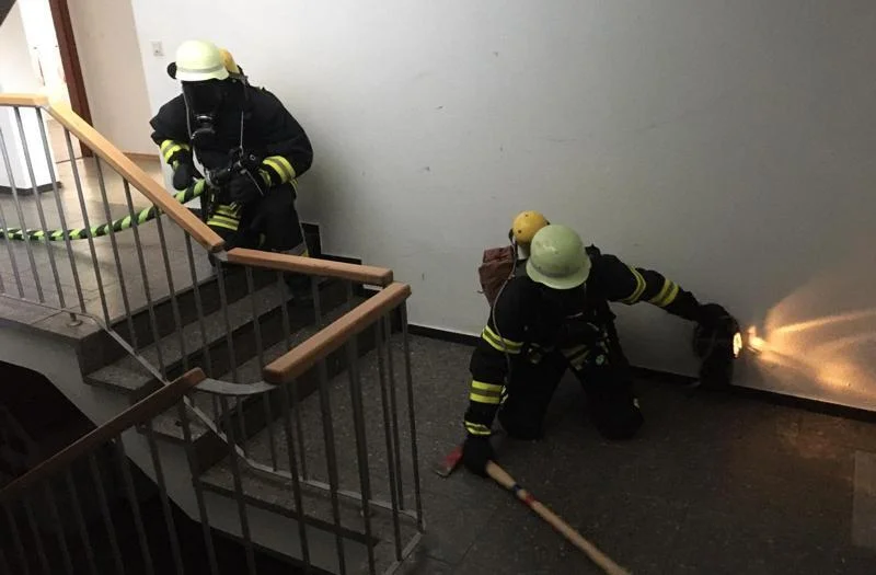 Schlauchvornahme  (Bild vergr&ouml;&szlig;ern)