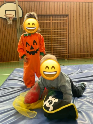 Vorschaubild: Unsere Halloween-Party in der großen Turnhalle