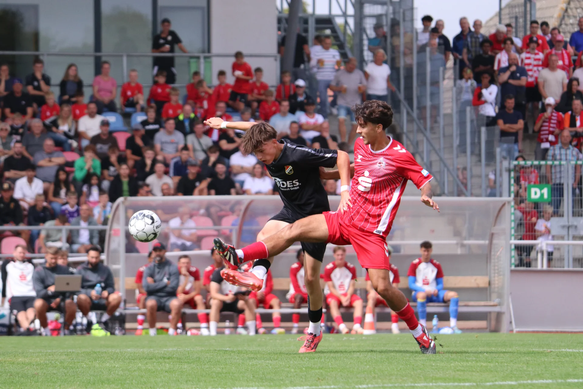 Bild: Fußball in Halberstadt gegen Köln
