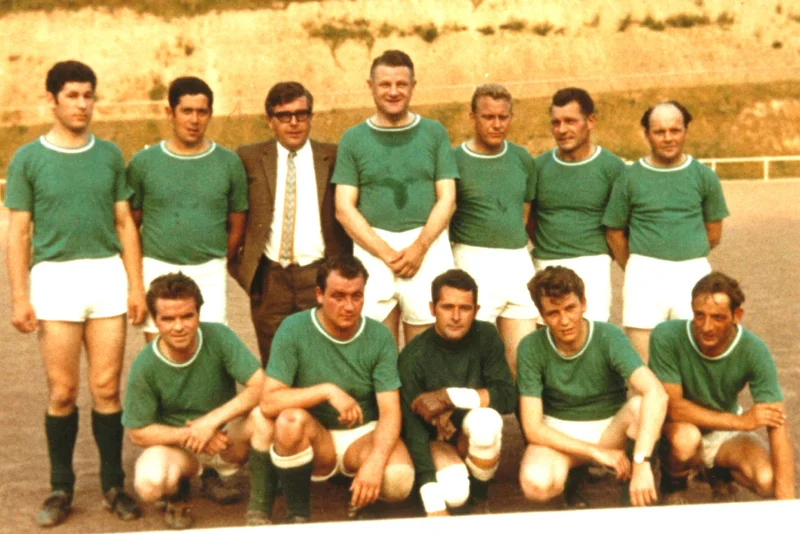 Alte Herren Mannschaft des TuS im Jahr 1967  (Bild vergr&ouml;&szlig;ern)