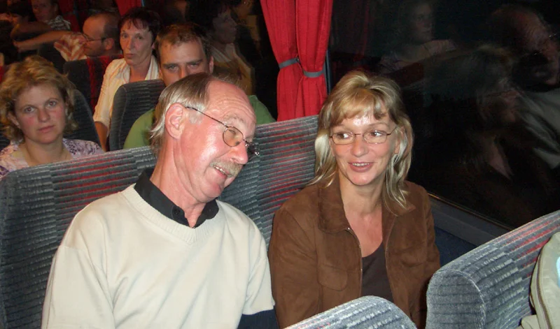Platzwart Rudi Cla&szlig;en mit Frau Gabi  (Bild vergr&ouml;&szlig;ern)