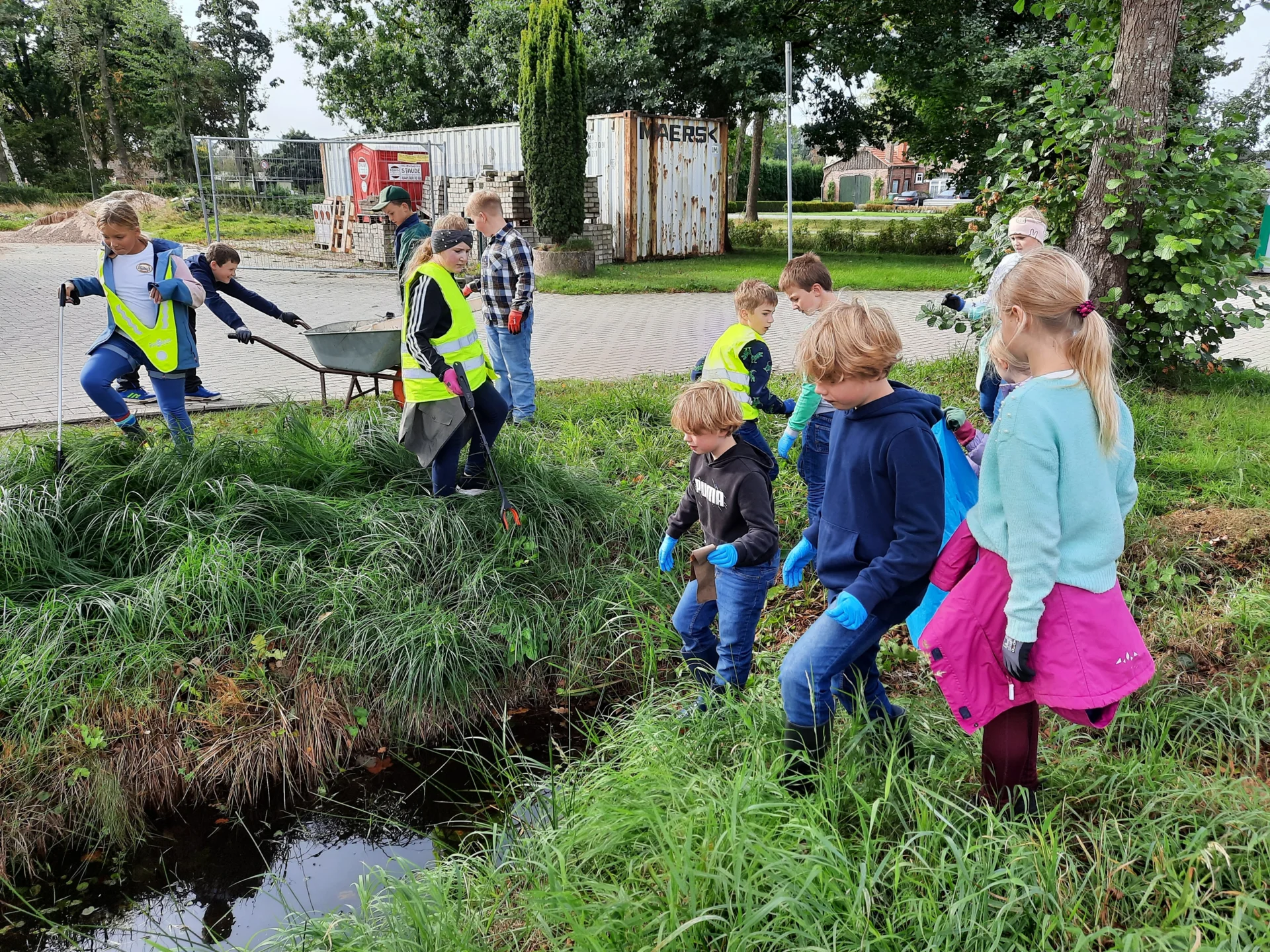 Foto der Galerie: Müllsammeln zum World Cleanup Day im September