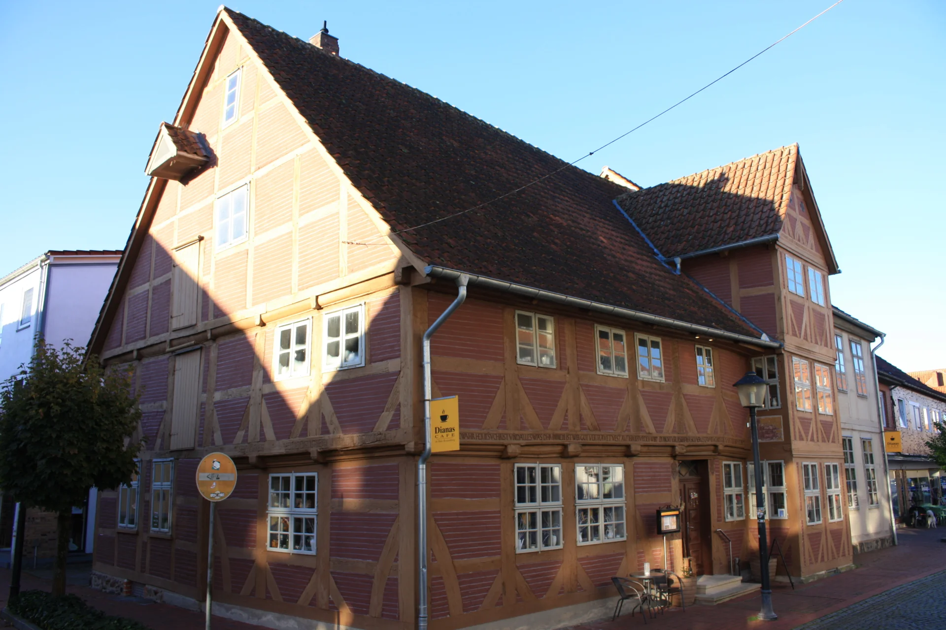 Haus Kreyenberg 2025  (Bild vergr&ouml;&szlig;ern)