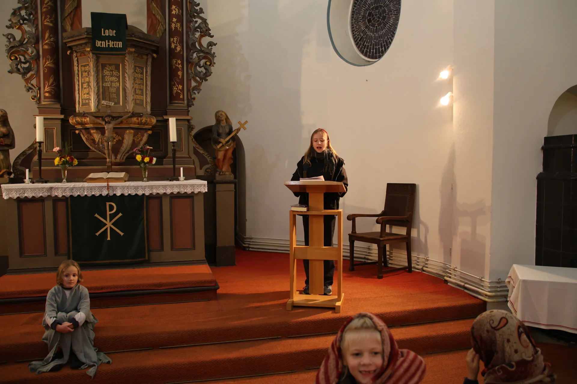 Martinsspiel in Sommerfeld, Foto: M. Dill  (Bild vergr&ouml;&szlig;ern)