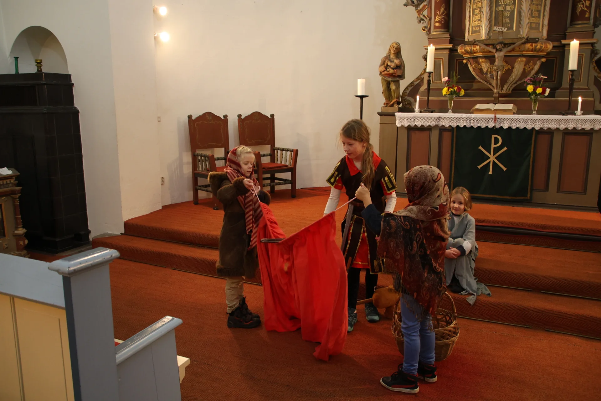 Martinsspiel in Sommerfeld, Foto: M. Dill  (Bild vergr&ouml;&szlig;ern)