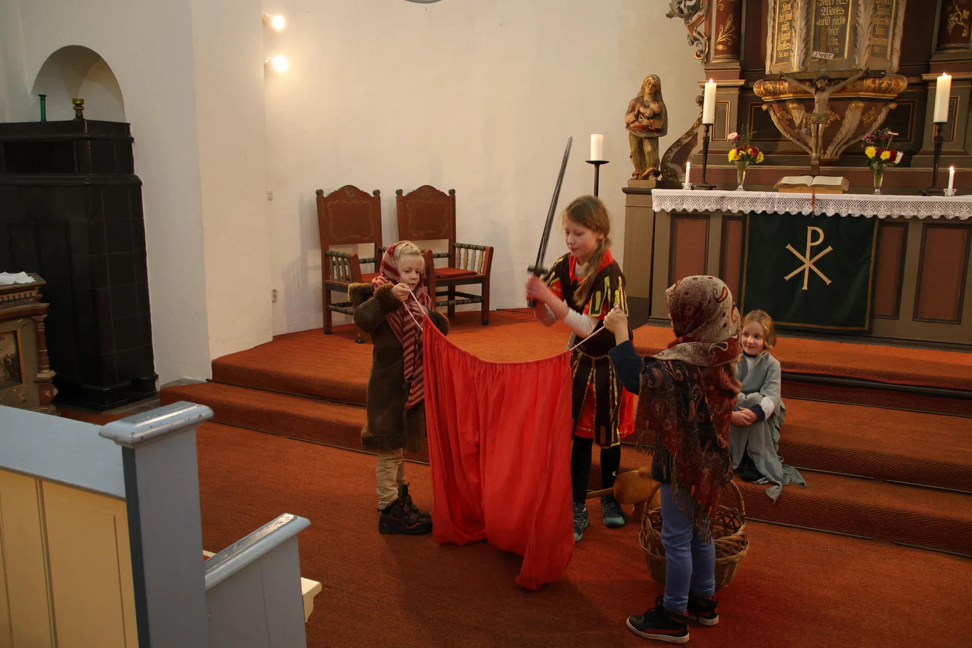 Martinsspiel in Sommerfeld, Foto: M. Dill  (Bild vergr&ouml;&szlig;ern)