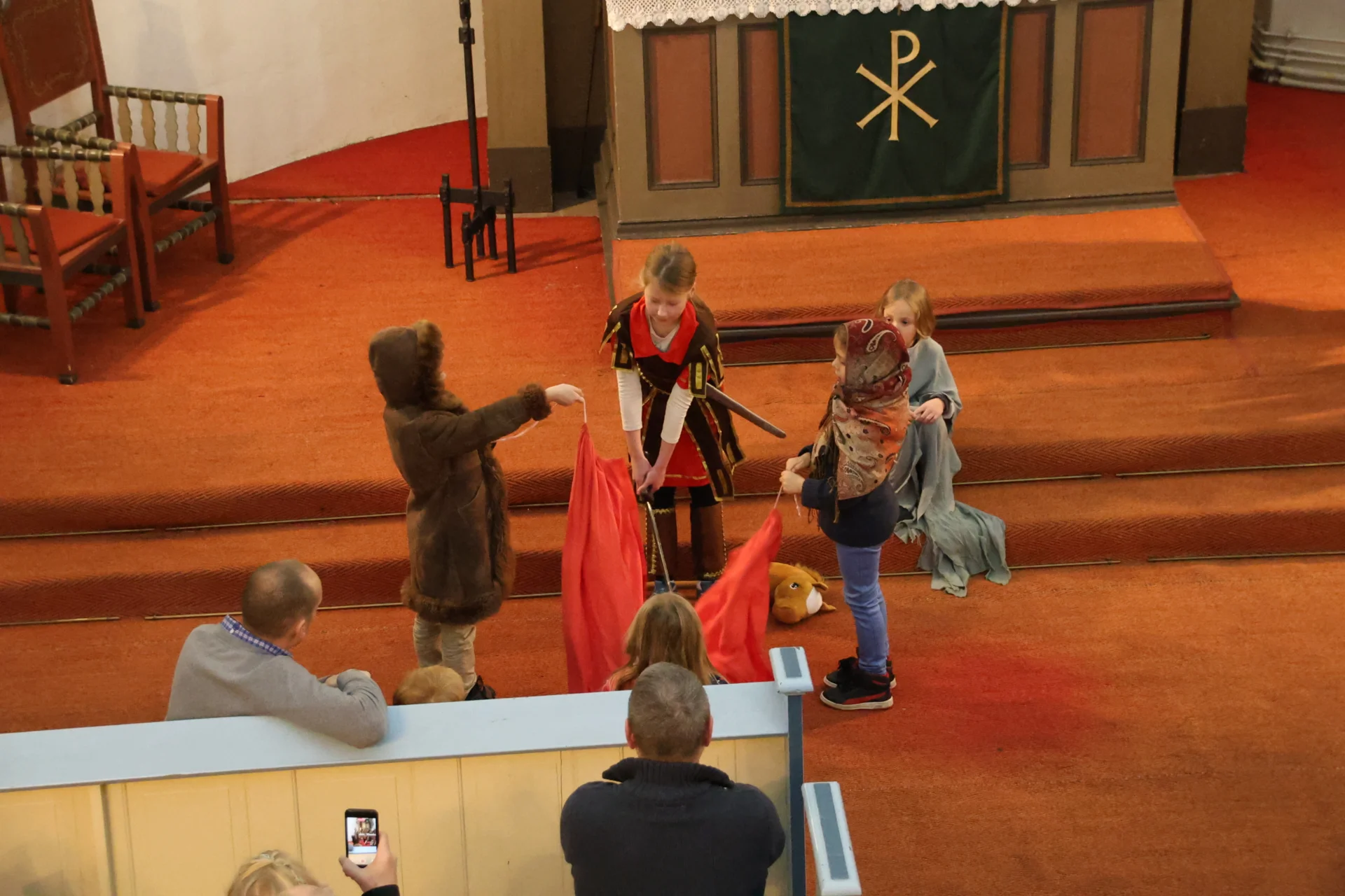 Martinsspiel in Sommerfeld, Foto: M. Dill  (Bild vergr&ouml;&szlig;ern)