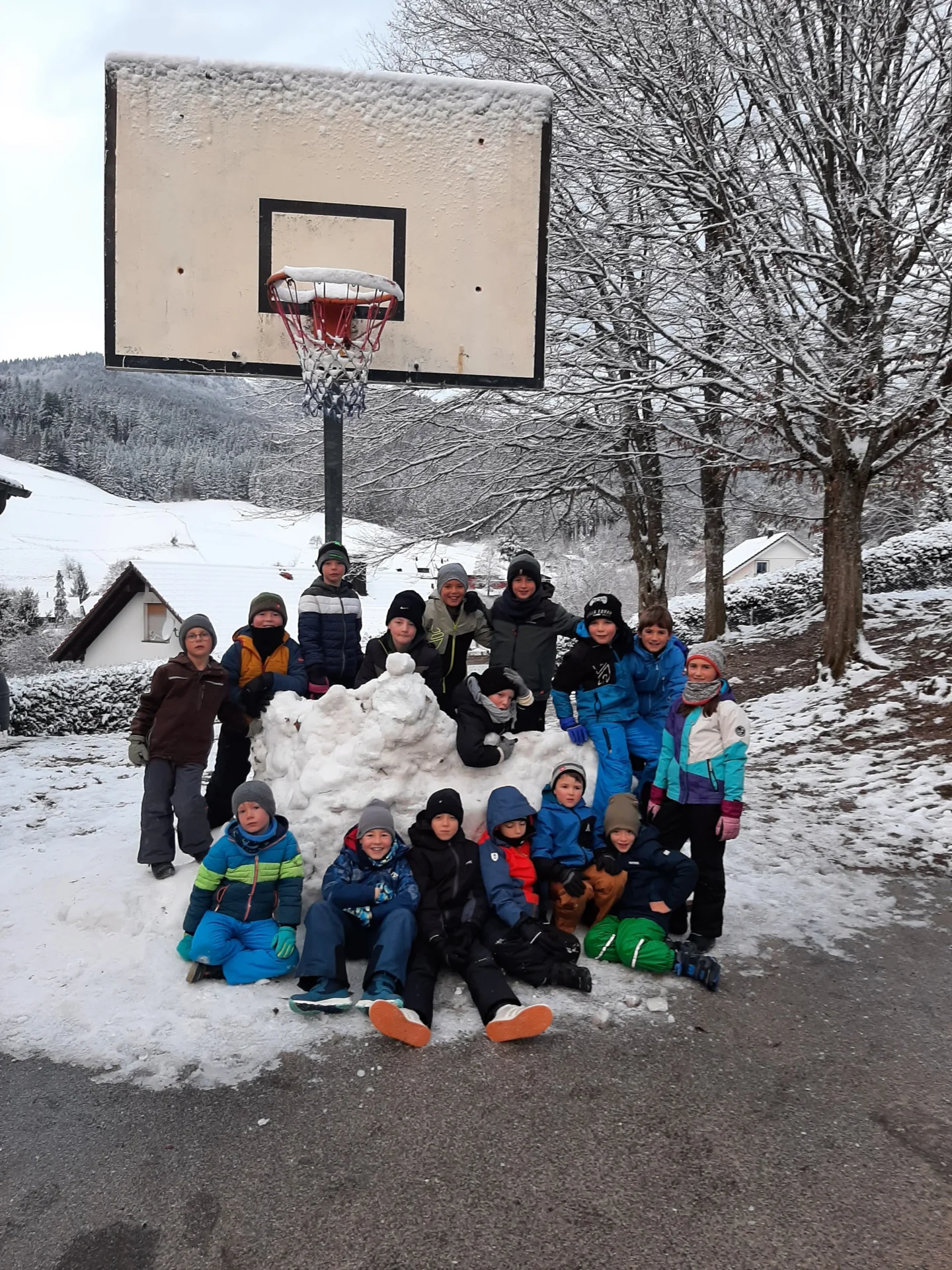 Die Schneeburg  (Bild vergr&ouml;&szlig;ern)