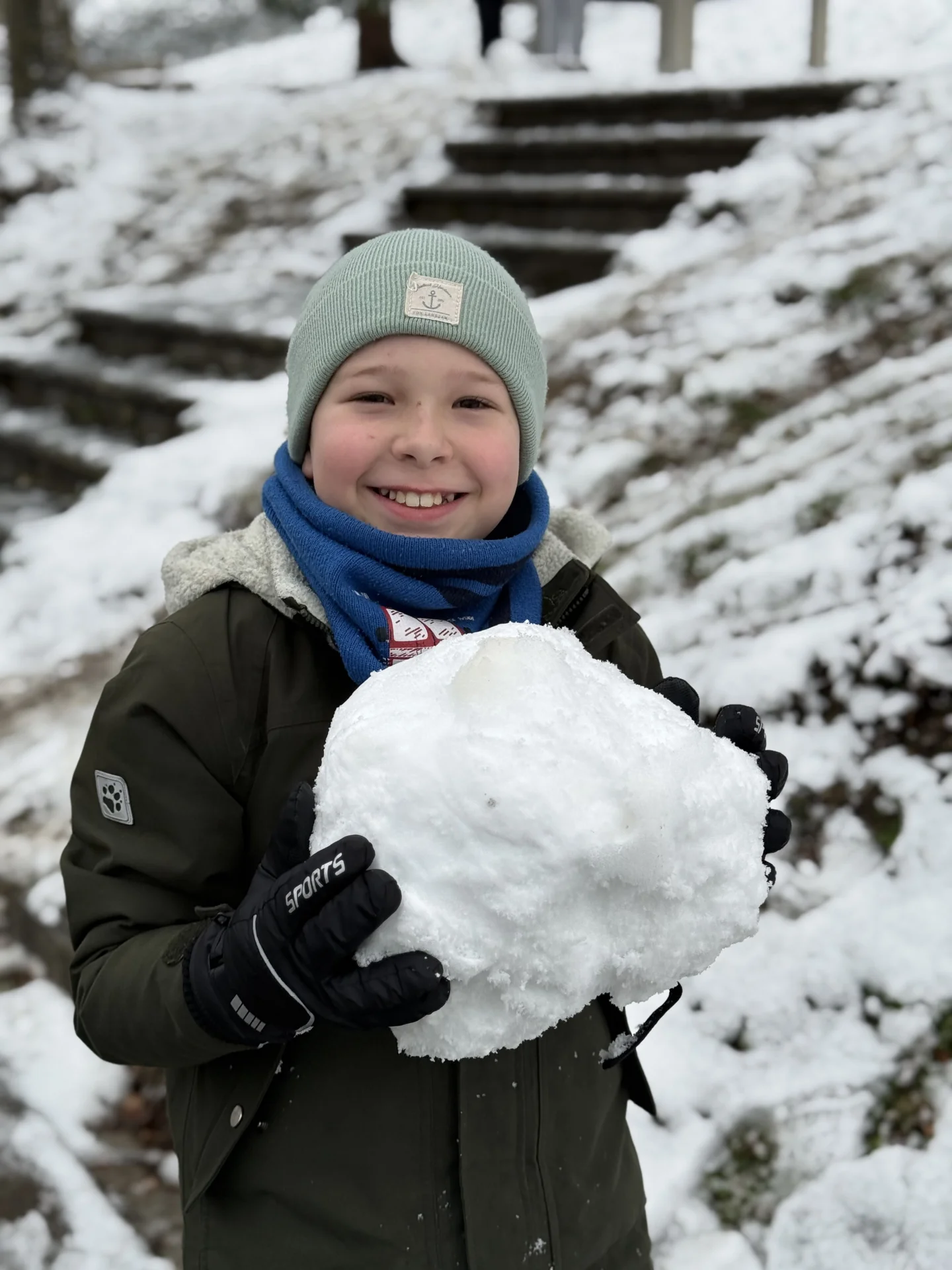 Schneemann bauen  (Bild vergr&ouml;&szlig;ern)