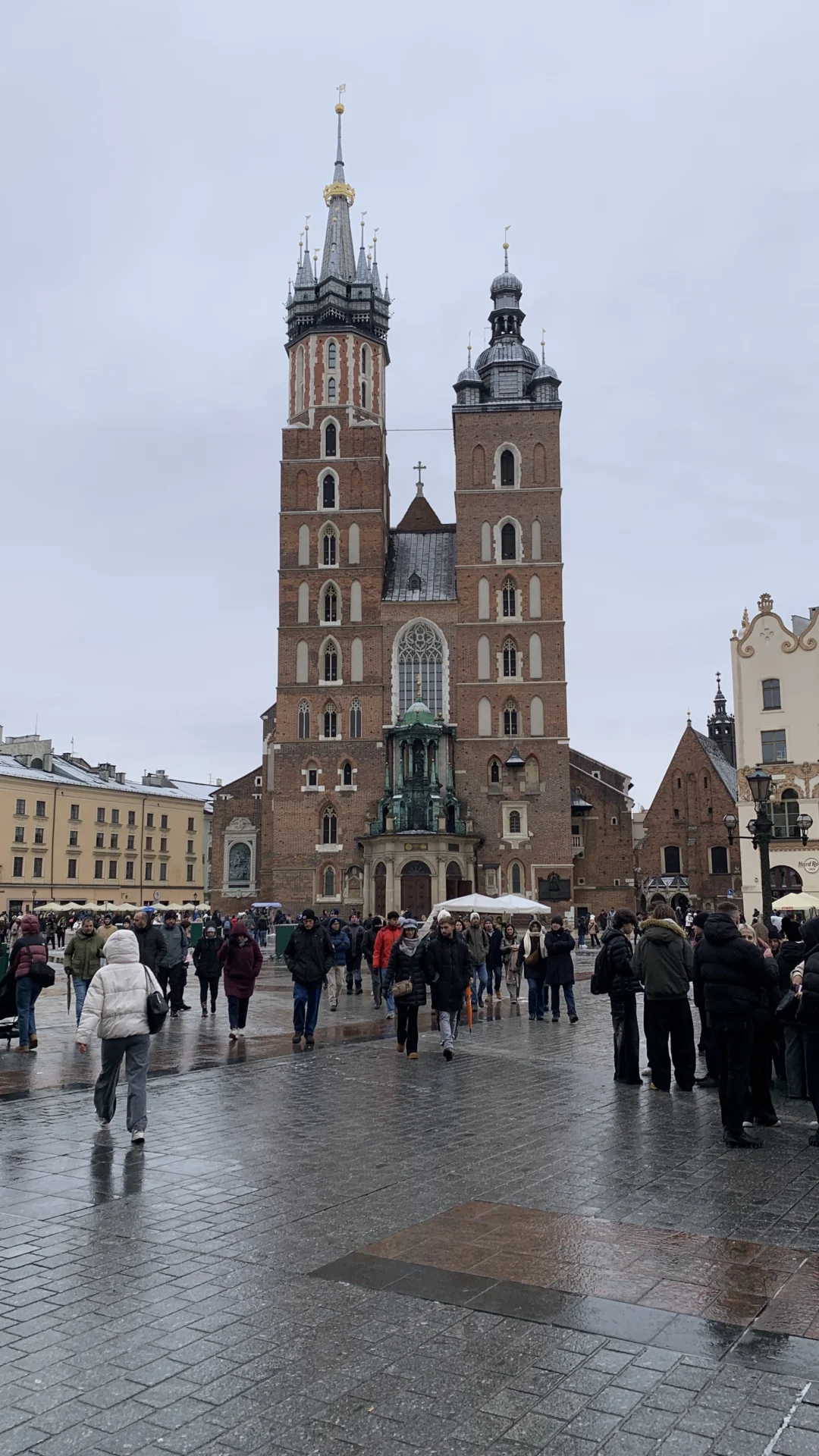 Die Marienkirche in Krak&oacute;w  (Bild vergr&ouml;&szlig;ern)