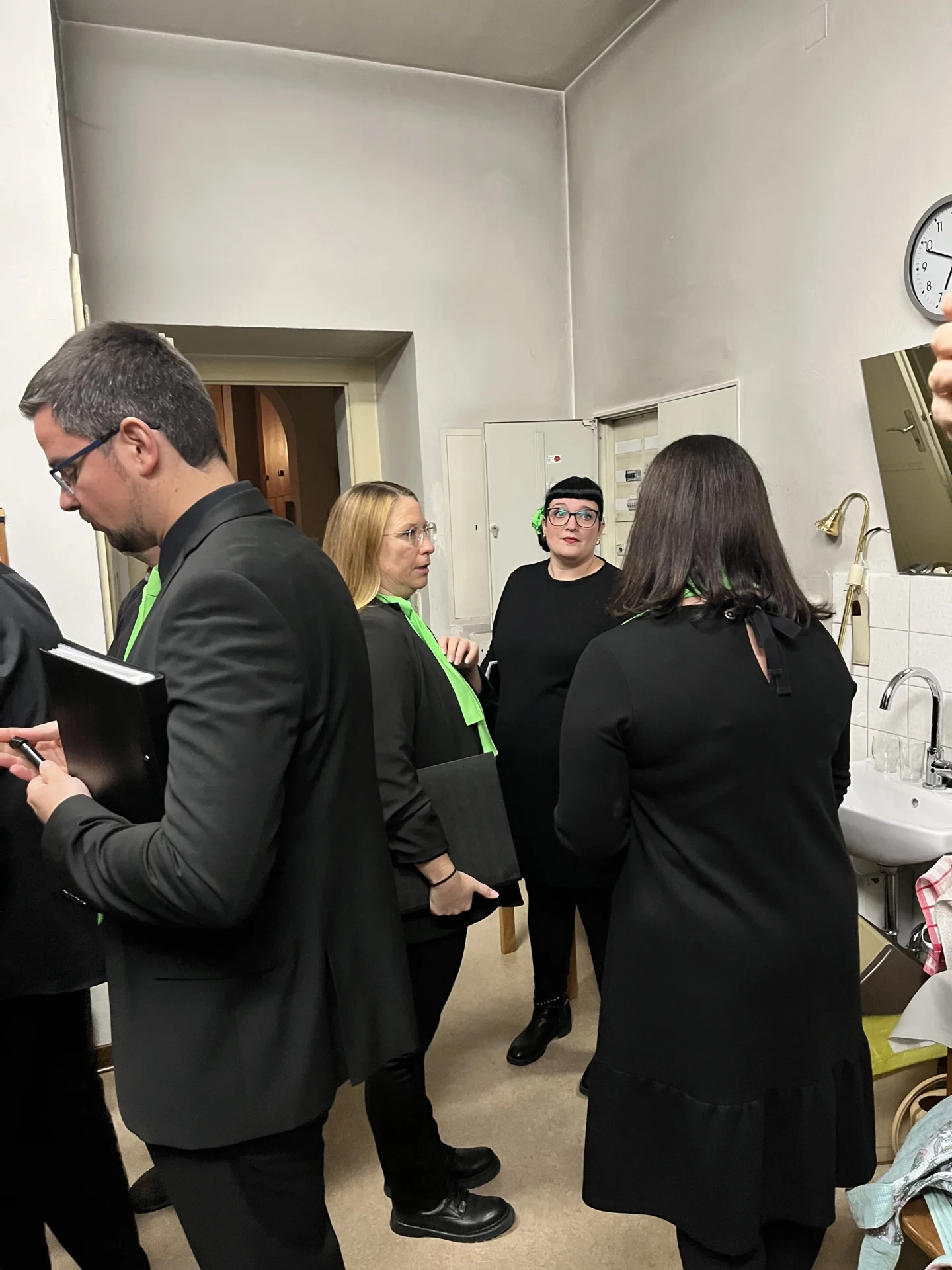 Bild: Backstage in der Sakristei...
