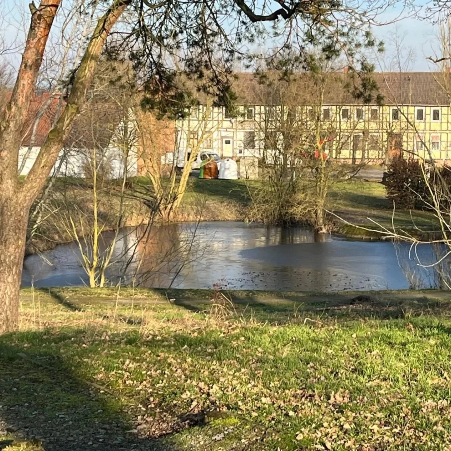 Foto der Galerie: Dorfplatz Kerkau
