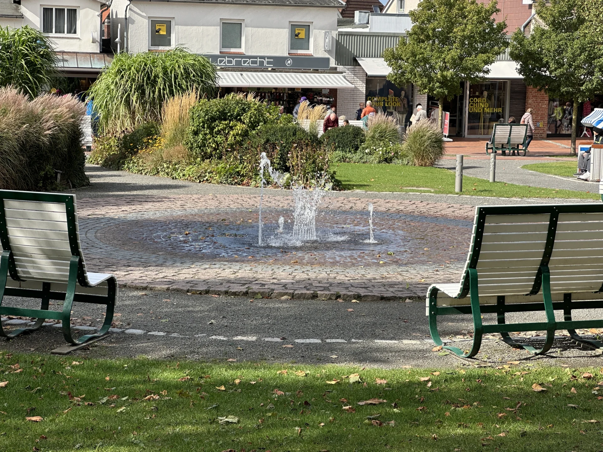 in B&uuml;sum, immer Neues zum Entdecken  (Bild vergr&ouml;&szlig;ern)